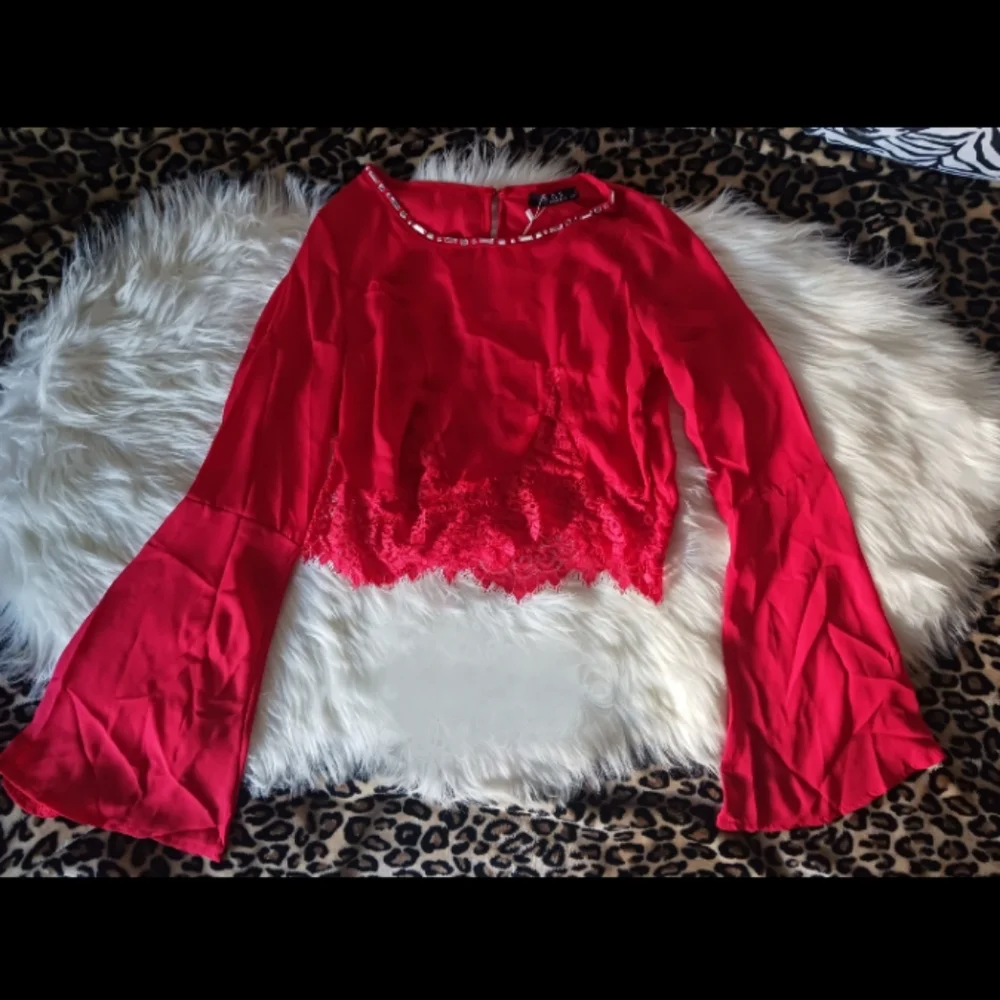 Bundle of NEW Women rhinestone bling round neck bell sleeve blouses - Picture 3 of 16